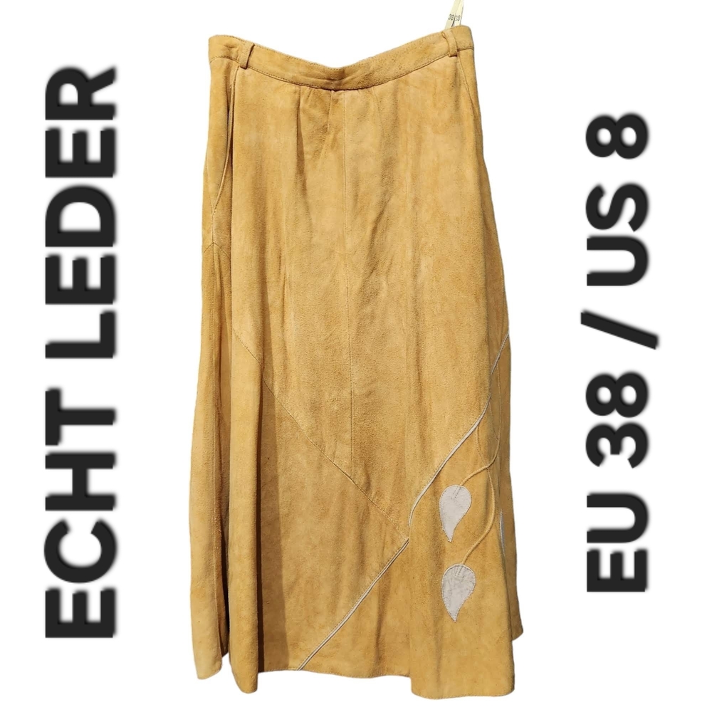 Vtg Echt Leder Suede Skirt | EU 38 / US 8 | Tan Leather, Leaf Appliqué, Satin